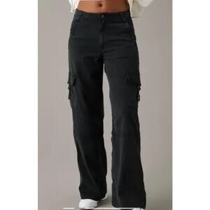 NWT American Eagle Dreamy Drape Stretch Cargo Pants Black Sz 10 Short Wide Leg